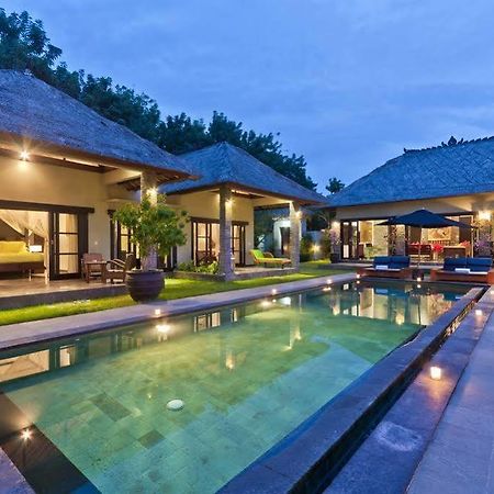 Villa Mahkota Seminyak Eksteriør billede