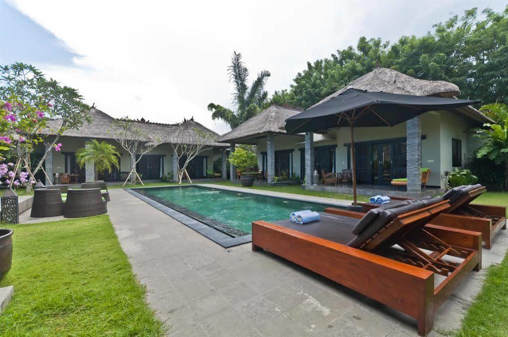 Villa Mahkota Seminyak Eksteriør billede