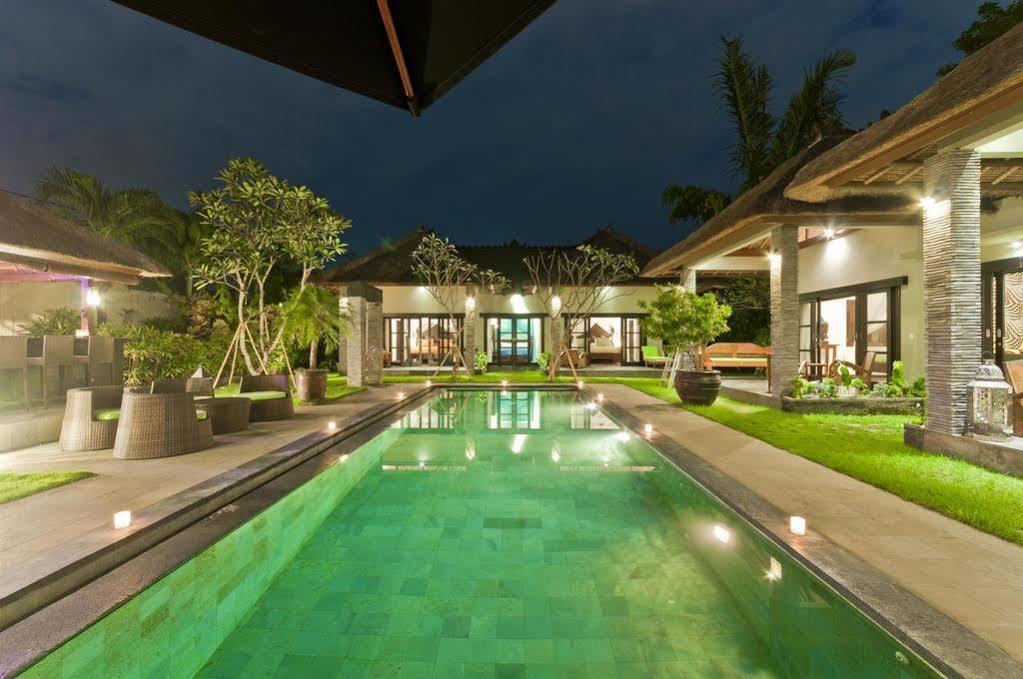 Villa Mahkota Seminyak Eksteriør billede