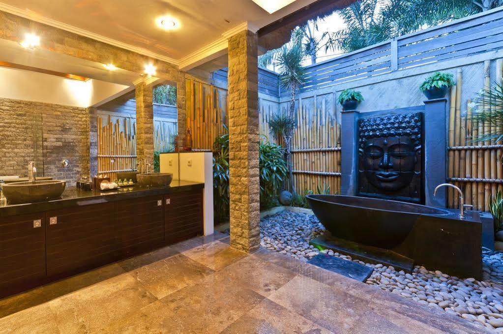 Villa Mahkota Seminyak Eksteriør billede
